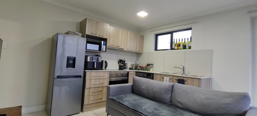 To Let 2 Bedroom Property for Rent in Zonnebloem Western Cape